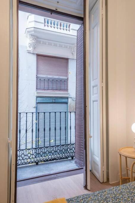 Apartamento De Lujo En Gran Via Apartment Мадрид Екстериор снимка