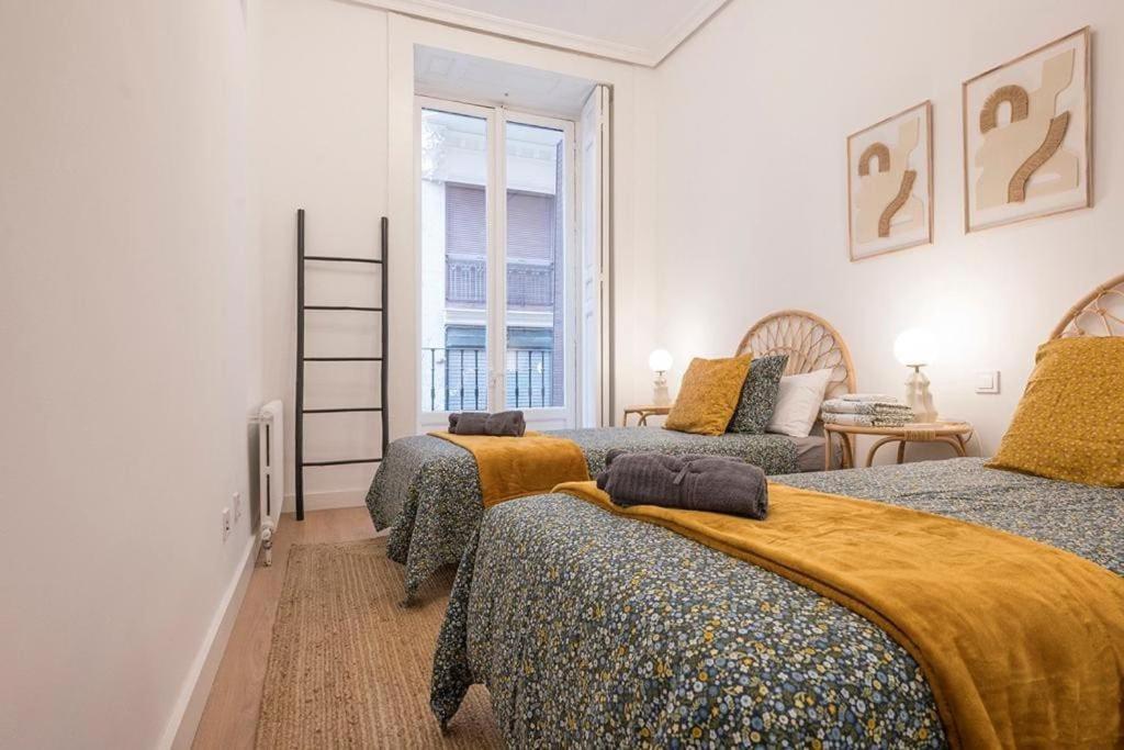 Apartamento De Lujo En Gran Via Apartment Мадрид Екстериор снимка